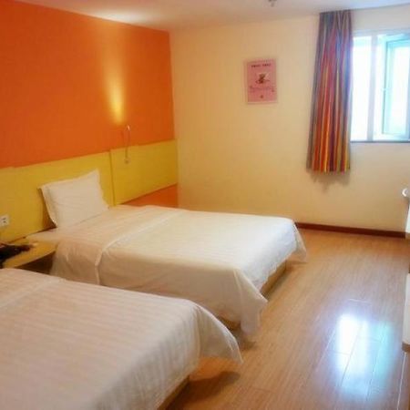 7Days Inn Dongguan Conference & Exhibition Center Buitenkant foto