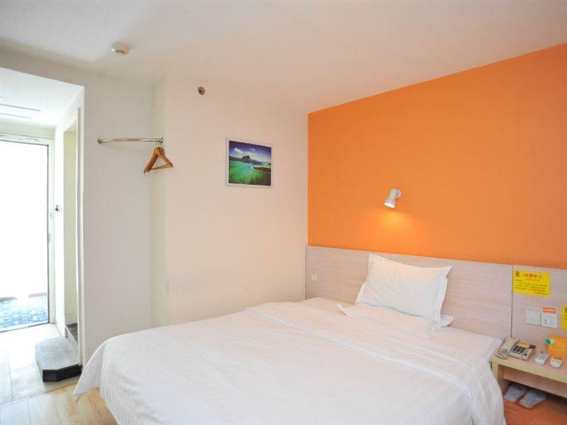 7Days Inn Dongguan Conference & Exhibition Center Buitenkant foto